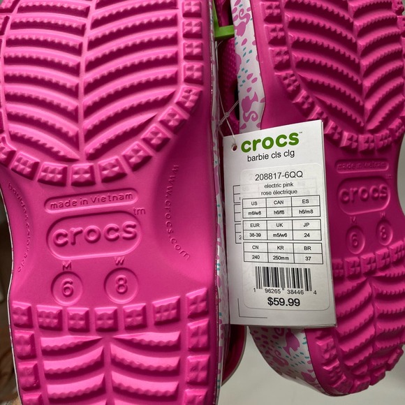 NWT Crocs Women's Limited Edition Barbie Classic Clog - Electric Pink sz 8 - Picture 8 of 8